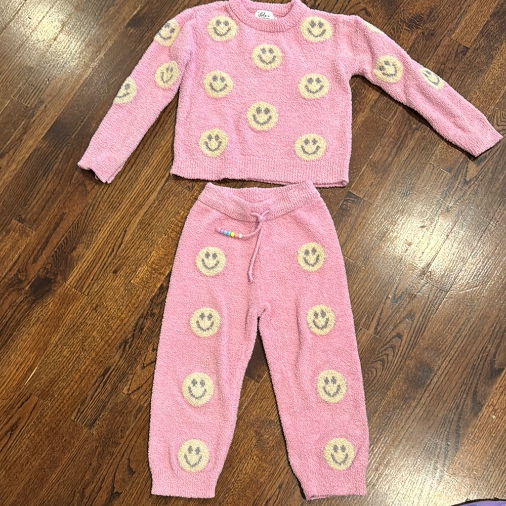 Lola Pink and Yellow Smiley Face set